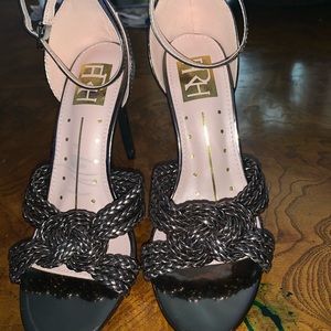 Heels size 5 1/2